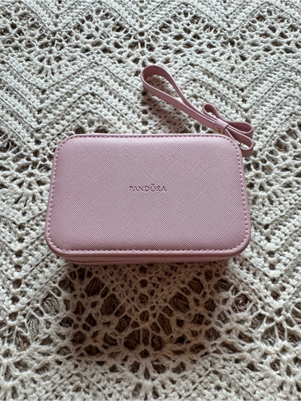 Pandora Blush Pink Faux Saffiano Leather Travel Jewelry Case For Charm Bracelet